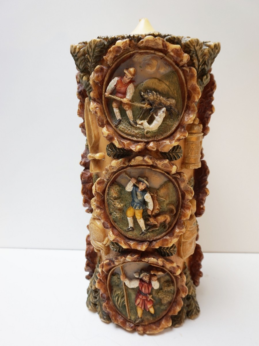 German-candle-vintage-Johan-Gunter-Kerzen-hand-carved-painted-wax-large-Black-Forest-hunting-scene-grote-kaars-jacht