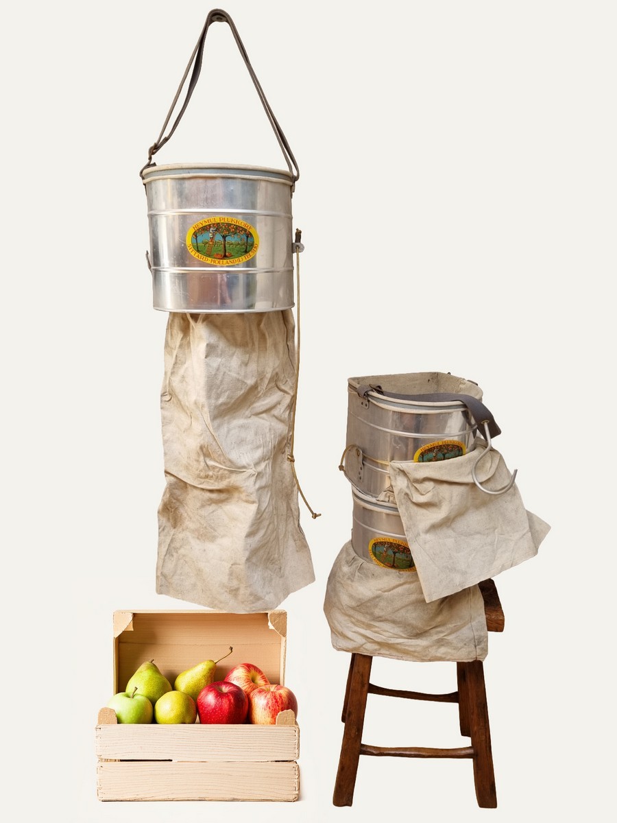 Heymul-appel-plukemmer-plukkorf-fruitplukemmer-plukmand-appelplukemmer-vintage-apple-pickers-bucket-basket-fruitkraam