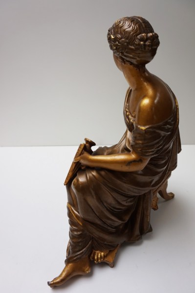 Aizelin-samac-bronze-sculpture-female-Greek-Roman-amphora-lionskin-vrouw-leeuwenvel-Grieks-Romeins-beeld