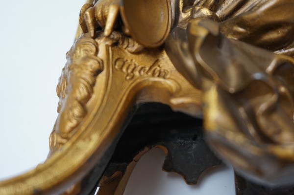 Aizelin-samac-bronze-sculpture-female-Greek-Roman-amphora-lionskin-vrouw-leeuwenvel-Grieks-Romeins-beeld