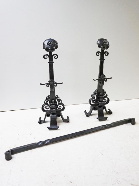 Amsterdamse-school-haardijzers-Winkelman-vanderBijl-Piet-Kramer-smeedijzer-vuurbokken-andirons-cast-iron-firedogs-1