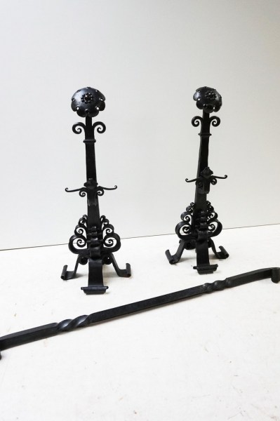 Amsterdamse-school-haardornament-Winkelman-vanderBijl-Piet-Kramer-smeedijzer-vuurbokken-cast-iron-Dutch-cast-iron-fire-dogs-01