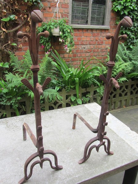 Andirons-firedogs-dragon-Gothic-French-17th-18th-century-antique-wrought-iron-haardijzers-handgesmede-ijzeren-00001