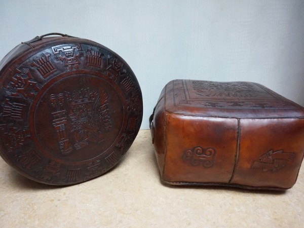 Angel-Pazmino-zadel-leren-poef-stool-ottoman-pouf-Meubles-de-Estillo-Peru-Mexico-Mayan-saddle-leather-vintage-00011