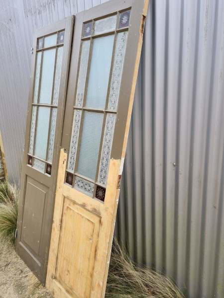 Antieke-geetste-gestraalde-dubbele-deuren-houten-friesecken-restauratie-oude-panden-herenhuizen-frosted-etched-doors-00002