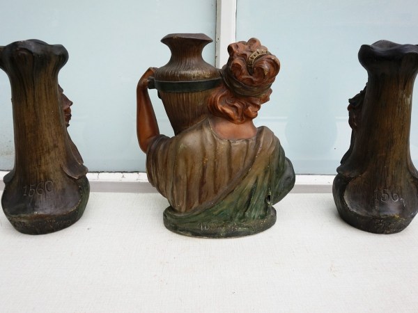 Balestra-art-nouveau-The-water-carrier-plaster-gips-vases-bust-woman-00014