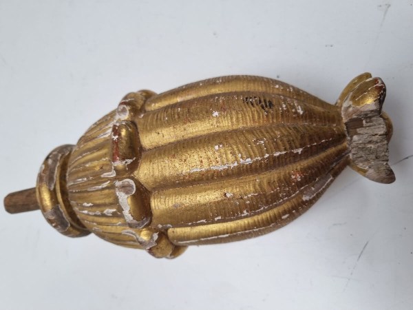 Carved-Gilt-Wooden-Bois-Doré-Poppy-Head-Finial-Ornament-gesso-antique-1800-verguld-houten-papaverol-empire-Louis-XVI-00002