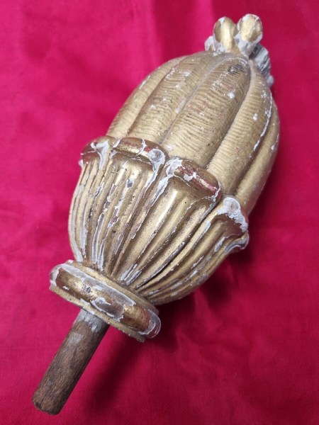 Carved-Gilt-Wooden-Bois-Doré-Poppy-Head-Finial-Ornament-gesso-antique-1800-verguld-houten-papaverol-empire-Louis-XVI-00004
