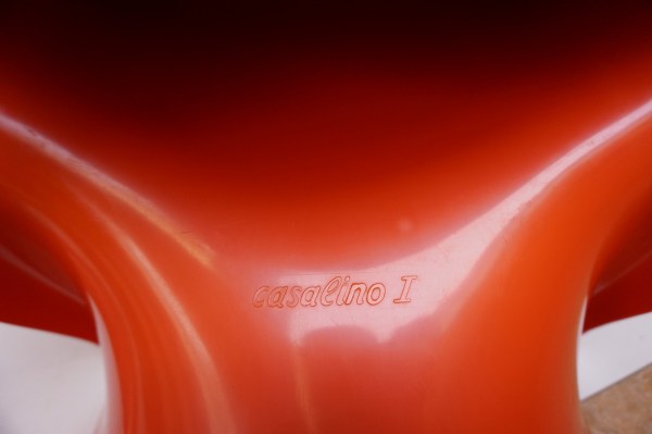 Casalino-children-chair-Alexander-Begge-vintage-space-age-kinderstoel-design-molded-plastic-oranje-Casala
