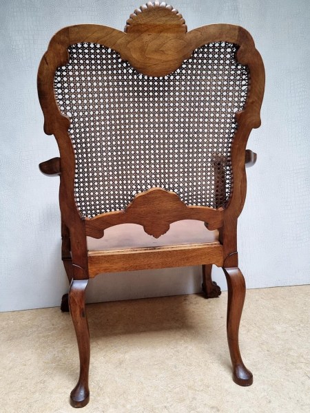 Chippendale-caned-Bergere-fauteuil-armchair-cabriole-lion-claw-ball-feet-webbing-antique-armstoel-rotan-00008