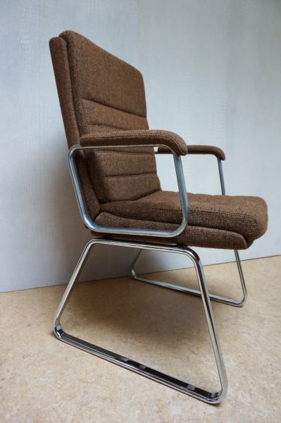 Drabert-Minden-vergadertafel-jaren-70-vergaderstoelen-bureaustoelen-retro-office-conference-chair-vintage-00015