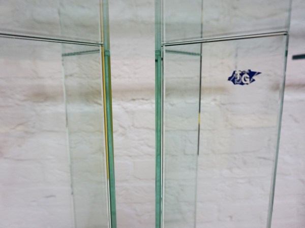 Fontana-Arte-style-glass-side-sofa-bedside-tables-square-vintage-mid-century-glazen-bijzettafel-tafels-bedtafels-00004