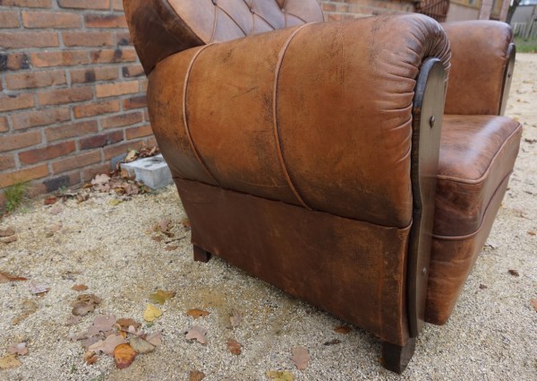 French-leather-art-deco-club-chair-vintage-distressed-fauteuil-lederen