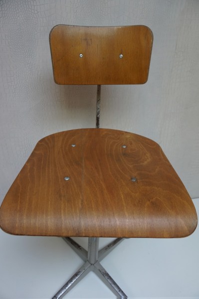 Friso-Kramer-Ahrend-de-Cirkel-bureaustoel-werkstoel-tekenstoel-drafting-chair-industrial-vintage