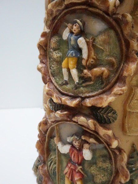 German-candle-vintage-Johan-Gunter-Kerzen-hand-carved-painted-wax-large-Black-Forest-hunting-scene-grote-kaars-jacht