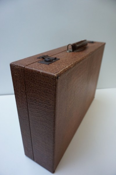 Helio-lux-elektrotherapie-apparaat-ultraviolet-hoogfrequentie-geneeskundig-kabinet-medisch-toestel-vintage-instrument-