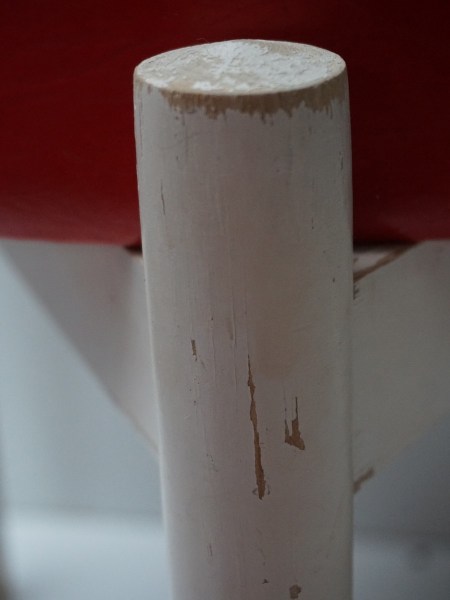 Hugo-Frandsen-stijl-kruk-rood-wit-vintage-Spottrup-1960-Scandinavisch-design-ottoman-stool-00006