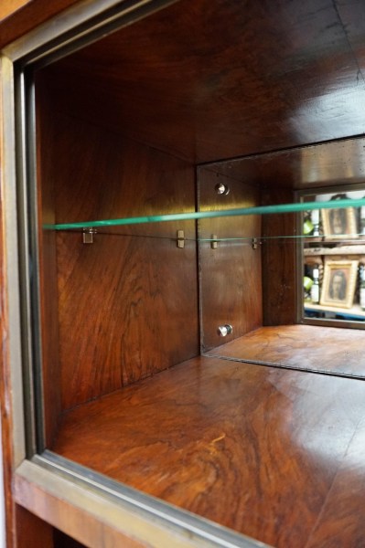 Jindrich-Halabala-art-deco-bauhaus-display-cocktail-cabinet-secret-vitrinekast-boekenkast-cocktailkastkast-geheim-12