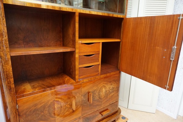 Jindrich-Halabala-art-deco-bauhaus-display-cocktail-cabinet-secret-vitrinekast-boekenkast-cocktailkastkast-geheim-15