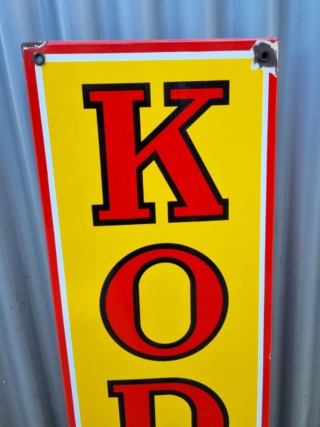 Kodak-emaille-reclamebord-vintage-Foto-Cine-enamel-sign-Grahait-Gosselies-1985-insigna-smaltata-pubblicitairia-00009