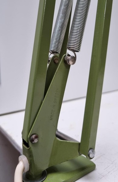 Ledu-Swedish-architect-lamp-desk-table-mid-century-vintage-bureau-architectenlamp-industriele-bureaulamp-1