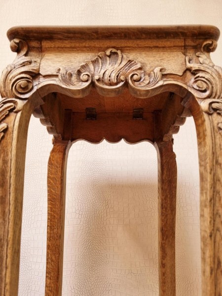 Louis-XV-stye-hand-carved-oak-wooden-gueridon-plant-stand-side-table-bijzettafel-plantenstandaard-eikenhout-00001