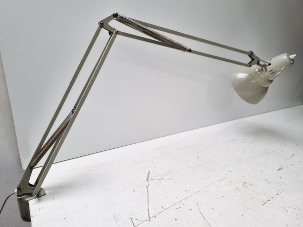 Luxo-L-1-Jac-Jacobsen-architectenlamp-bureaulamp-desklamp-vintage-Swedish-architect-desk-table-lamp-00005