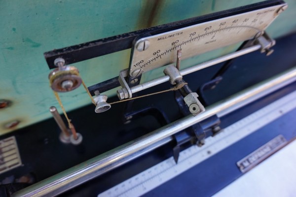 M-Defraine-Bruxelles-draadspanner-garenspanner-garen-draad-garentrekmeter-precisie-instrument-vintage-003