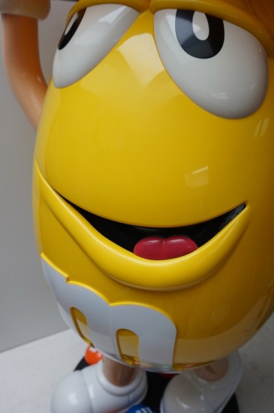M-en-M-display-vintage-pop-art-statue-mr-peanut-winkel-rolling-store-server-advertising-figure-005