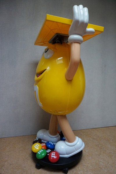M-en-M-display-vintage-pop-art-statue-mr-peanut-winkel-rolling-store-server-advertising-figure-012