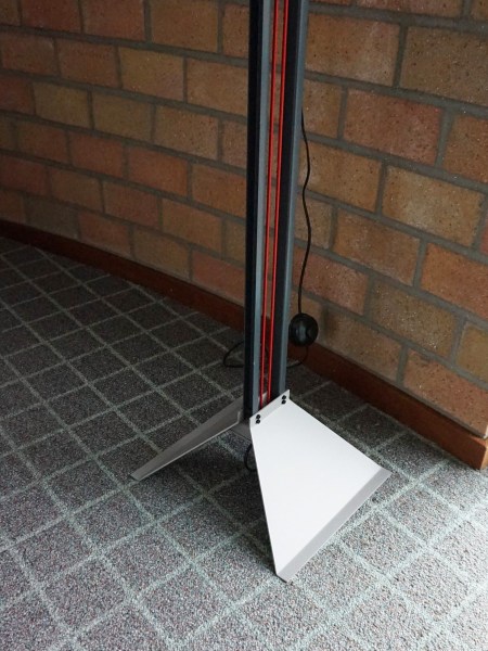 Menno-Dieperink-Lotus-Floor-Lamp-profilight-staande-lamp-Dutch-design-minimalistic-Memphis00003