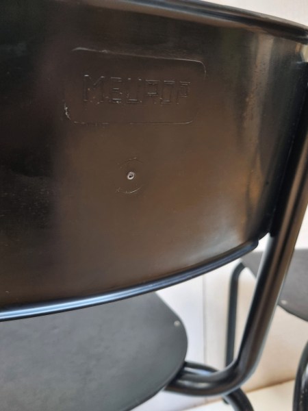 Meurop-Pierre-Pierre-Guarichie-C59-stoelen-chaise-zwarte-stapelstoelen-black-chairs-00004