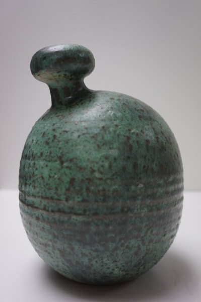 Mobach-Piet-Knepper-studio-pottery-vaas-vase-ceramic-Dutch-Netherlands-green-groen-vintage