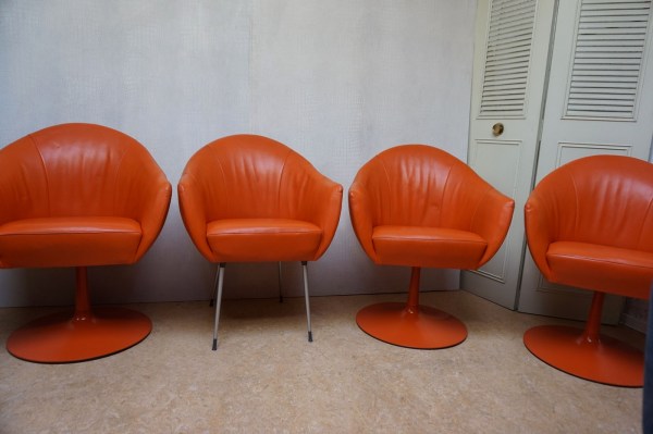 Montis-Coco-Nederlands-Design-draaistoel-tulpvoet-Space-age-oranje-leer-cocktail-lounge-chair-Dutch-leather-tulip-07