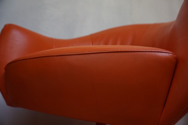 Montis-Coco-Nederlands-Design-draaistoel-tulpvoet-Space-age-oranje-leer-cocktail-lounge-chair-Dutch-leather-tulip-1-05