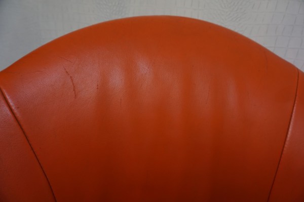 Montis-Coco-Nederlands-Design-draaistoel-tulpvoet-Space-age-oranje-leer-cocktail-lounge-chair-Dutch-leather-tulip-2-05