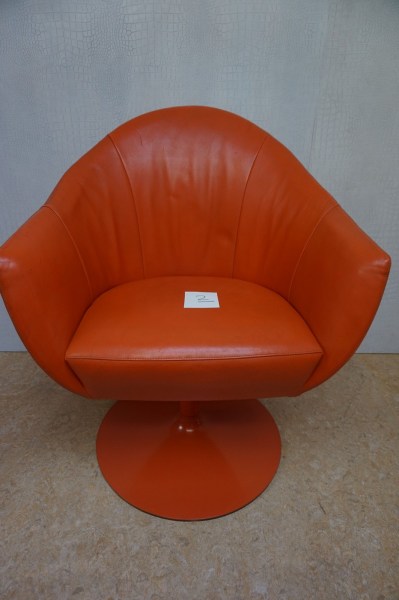 Montis-Coco-Nederlands-Design-draaistoel-tulpvoet-Space-age-oranje-leer-cocktail-lounge-chair-Dutch-leather-tulip-2-07