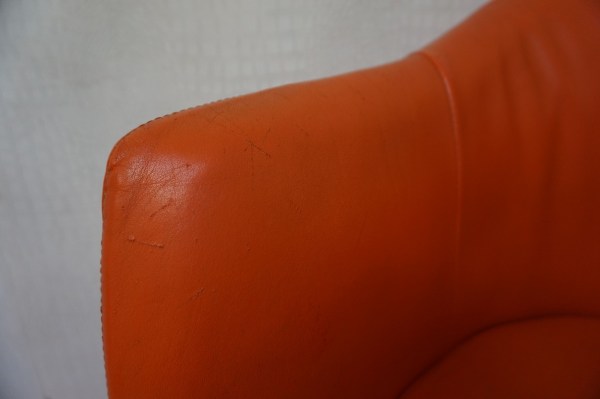 Montis-Coco-Nederlands-Design-draaistoel-tulpvoet-Space-age-oranje-leer-cocktail-lounge-chair-Dutch-leather-tulip-4-06