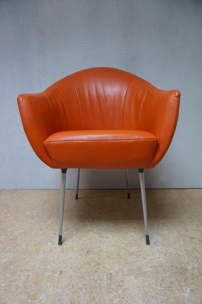 Montis-Coco-Nederlands-Design-draaistoel-tulpvoet-Space-age-oranje-leer-cocktail-lounge-chair-Dutch-leather-tulip-4-14