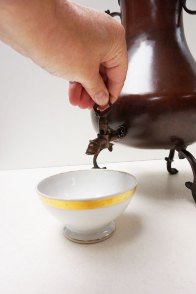 Nederlandse-roodkoperen-kranenkan-kraantjeskan-koffiepot-samovar-Dutch-copper-coffee-tea-water-urn-18th-century-10