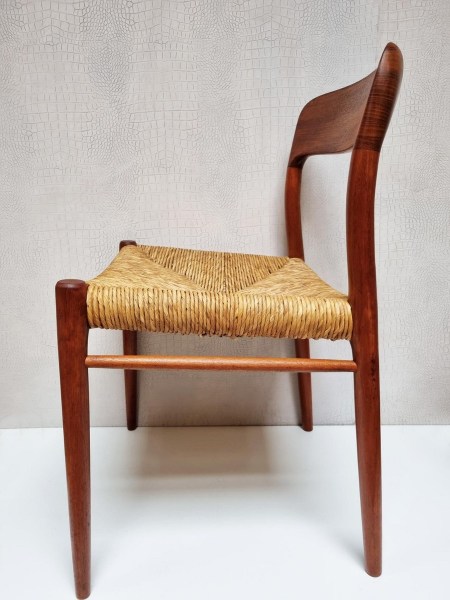 Otto-Moller-chairs-stoelen-75-Scandinavian-straw-biezen-rieten-vintage-00001