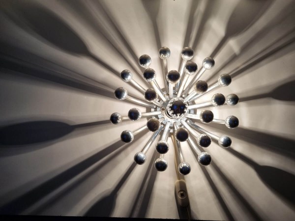 Pistillino-spoetnik-lamp-tafel-wand-plafond-Studio-Tetrach-Valenti-Luce-Italie-vintage-table-cieling-wall-design