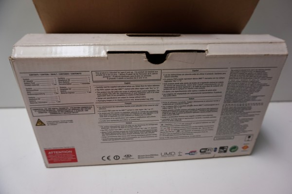 Playstation-portable-Sony-PSP-2004-PB-kiosk-demokast-demo-console-standaard-democonsole-03