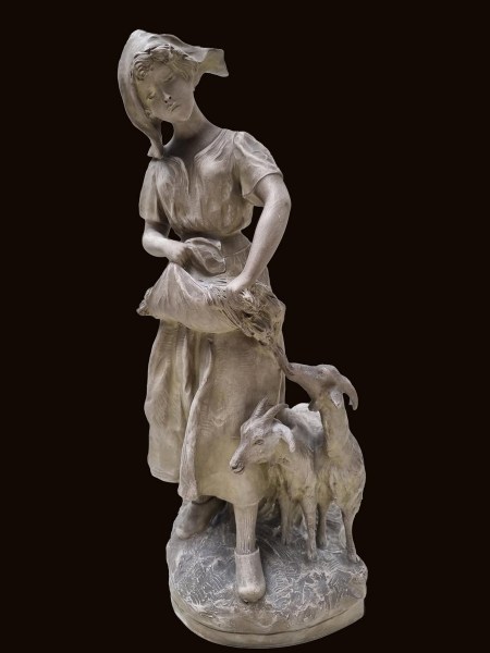 Richard-Aurili-geitenhoedster-beeld-statue-sculpture-Italian-terracotta-jongedame-geiten-young-lady-coats-00001