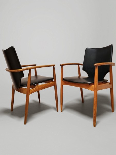 Scandinavische-armstoelen-vintage-fauteuils-teak-zwarte-skai-Scandinavian-armchairs-black-leatherette-design