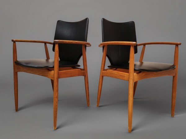 Scandinavische-armstoelen-vintage-fauteuils-teak-zwarte-skai-Scandinavian-armchairs-black-leatherette-design-00012