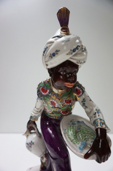 Schwarzburger-Werkstatten-Hugo-Meisel-Porcelain-Blackamoor-Painted-Figure-beeld-Mohr-orientalisme-porzellankunst