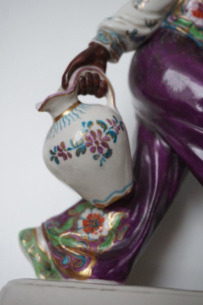 Schwarzburger-Werkstatten-Hugo-Meisel-Porcelain-Blackamoor-Painted-Figure-beeld-Mohr-orientalisme-porzellankunst