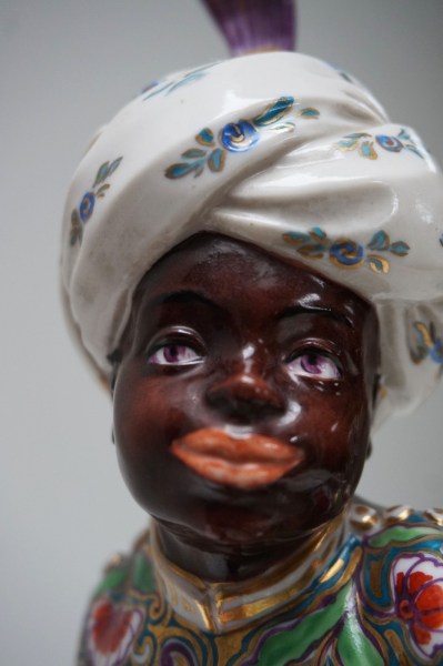 Schwarzburger-Werkstatten-Hugo-Meisel-Porcelain-Blackamoor-Painted-Figure-beeld-Mohr-orientalisme-porzellankunst