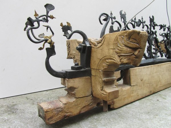 Sicilian-Cart-Axle-Siciliaans-wagenschot-Arrière-de-charrette-italienne-Francesco-Petrarca-Crammichele-Ragusa-Catania-00021